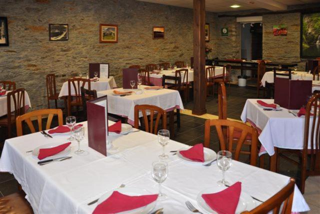 A Reigada Hotel Restaurante Grandas de Salime Luaran gambar